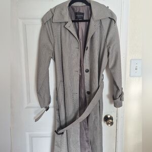 Gorgeous gray trench coat